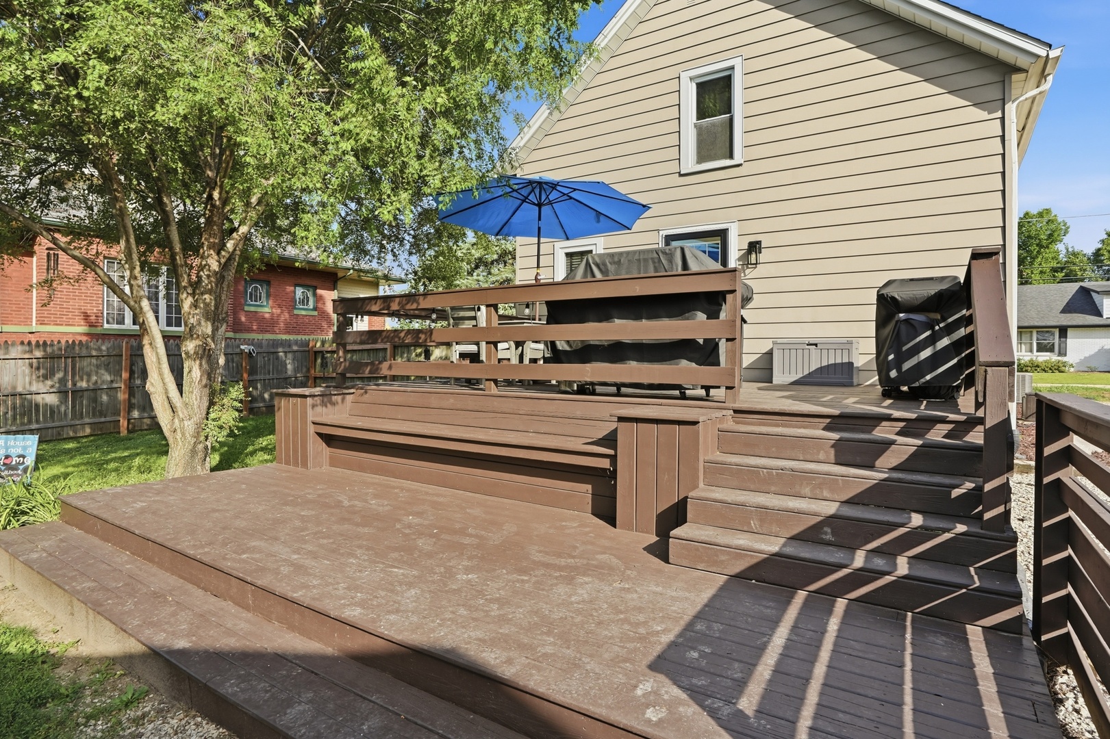 11224 Front Street