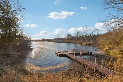 Tiny photo for 27625 W Kazimour Drive, Lake Barrington, IL 60010 (MLS # 12514071)