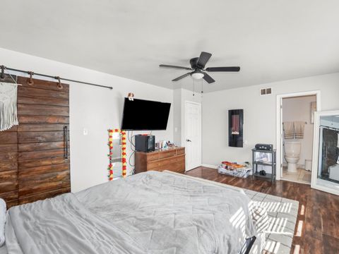 Tiny photo for 14541 S MARQUETTE Avenue, Burnham, IL 60633 (MLS # 12621937)