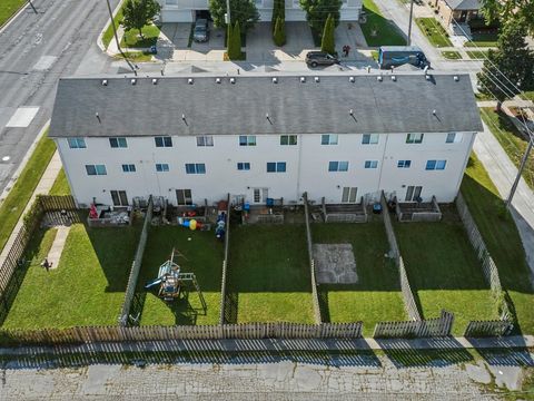 Tiny photo for 14541 S MARQUETTE Avenue, Burnham, IL 60633 (MLS # 12621937)