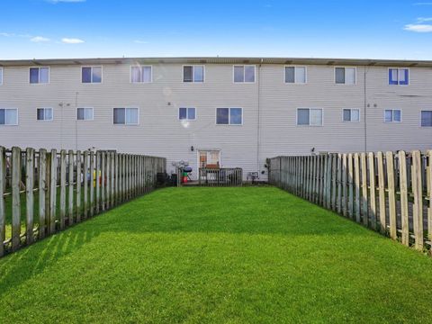 Tiny photo for 14541 S MARQUETTE Avenue, Burnham, IL 60633 (MLS # 12621937)