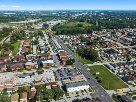 Tiny photo for 14541 S MARQUETTE Avenue, Burnham, IL 60633 (MLS # 12621937)