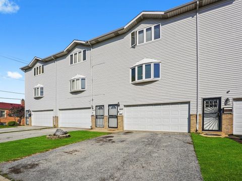 Tiny photo for 14541 S MARQUETTE Avenue, Burnham, IL 60633 (MLS # 12621937)