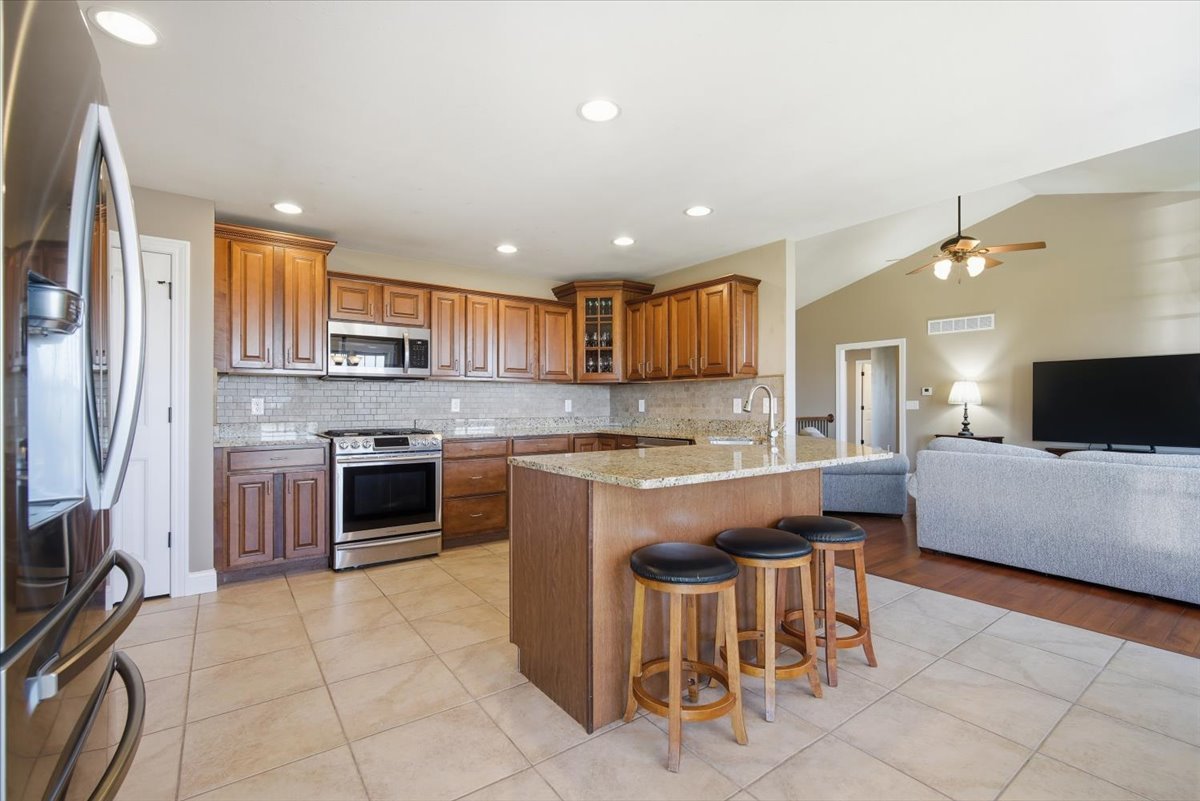 10372 Lyonheart Lane