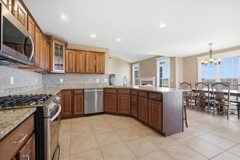 Tiny photo for 10372 Lyonheart Lane, Bloomington, IL 61705 (MLS # 12624275)