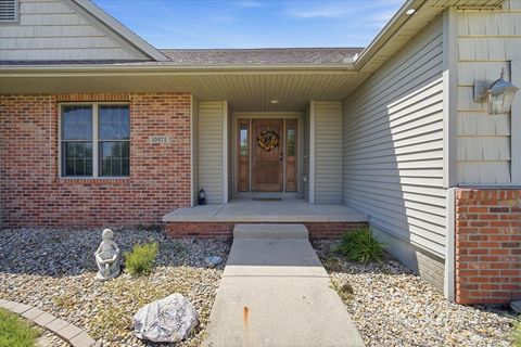 Tiny photo for 10372 Lyonheart Lane, Bloomington, IL 61705 (MLS # 12624275)