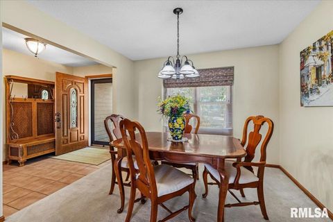 Tiny photo for 1650 468th Avenue, Clinton, IA 52732 (MLS # QC4268102)