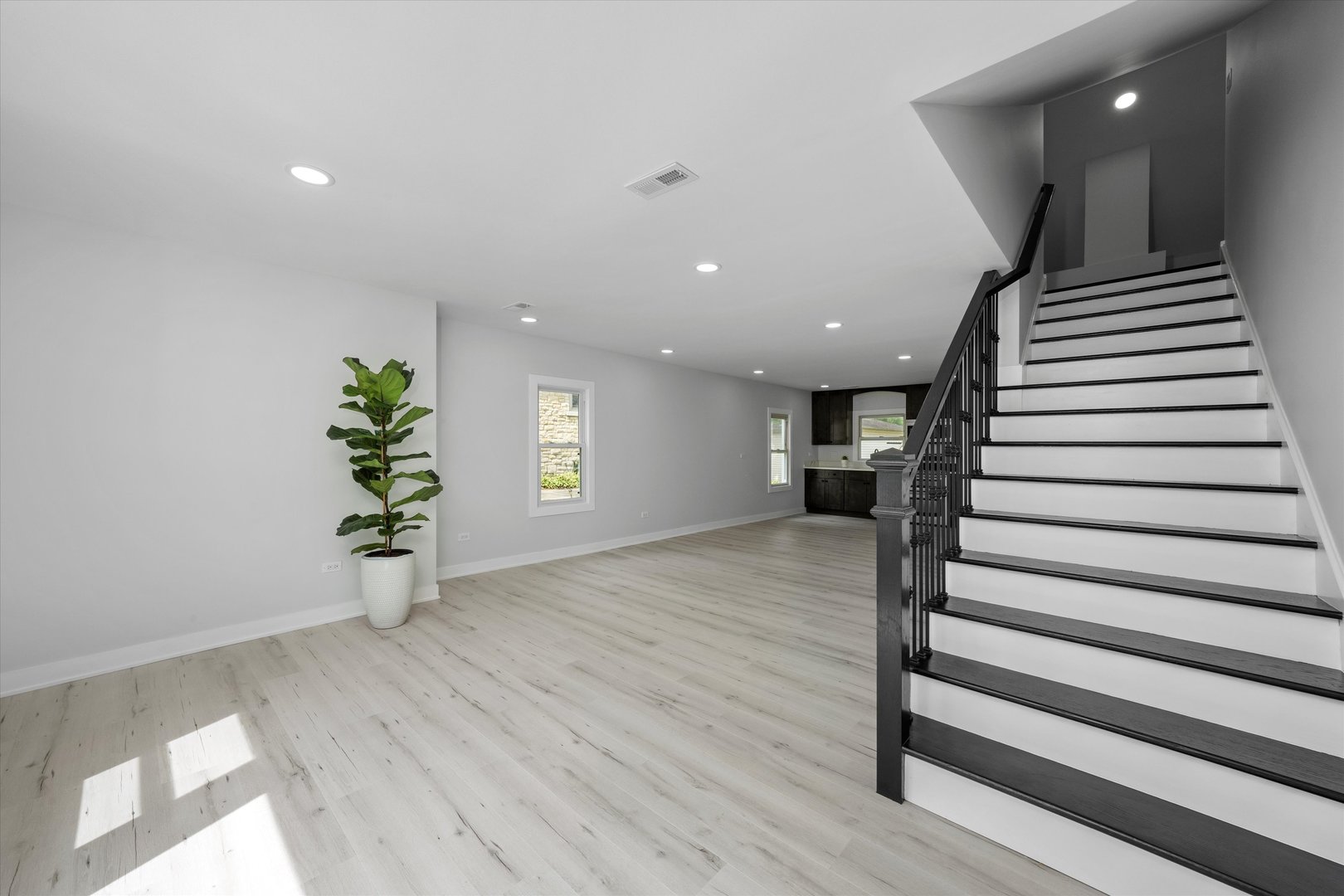 309 SE Circle Drive