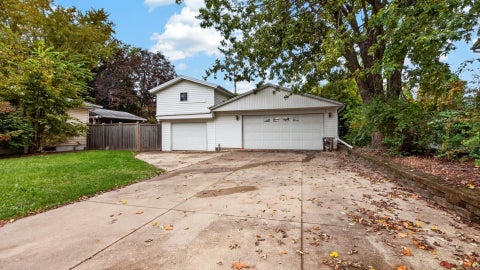 Tiny photo for 1502 Julie Drive, Bloomington, IL 61701 (MLS # 12784216)