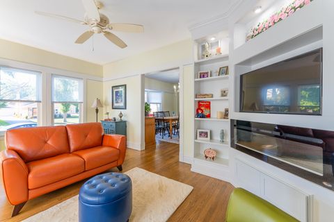 Tiny photo for 3827 HOLLYWOOD Avenue, Brookfield, IL 60513 (MLS # 12485736)