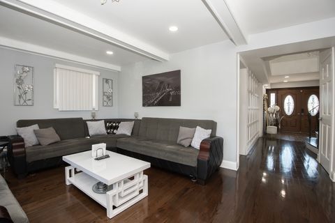 Tiny photo for 9909 N Huber Lane, Niles, IL 60714 (MLS # 12479810)