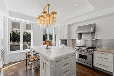 Tiny photo for 159 E WALTON Place #11F, Chicago, IL 60611 (MLS # 12452102)