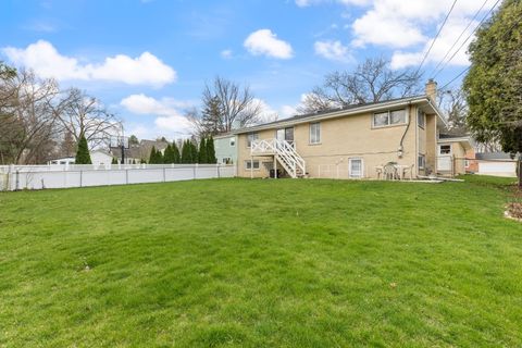 Tiny photo for 515 N Walnut Street, Itasca, IL 60143 (MLS # 12615508)