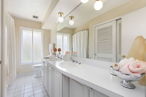 Tiny photo for 515 N Walnut Street, Itasca, IL 60143 (MLS # 12615508)