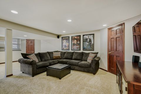Tiny photo for 3881 Bordeaux Drive, Hoffman Estates, IL 60192 (MLS # 12567320)