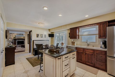 Tiny photo for 3881 Bordeaux Drive, Hoffman Estates, IL 60192 (MLS # 12567320)