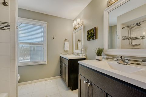 Tiny photo for 3881 Bordeaux Drive, Hoffman Estates, IL 60192 (MLS # 12567320)