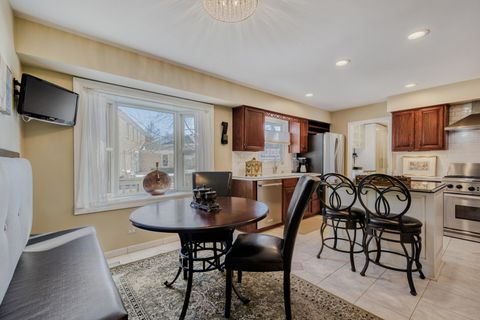 Tiny photo for 3881 Bordeaux Drive, Hoffman Estates, IL 60192 (MLS # 12567320)