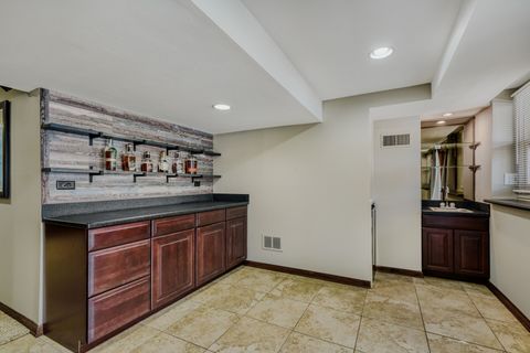 Tiny photo for 3881 Bordeaux Drive, Hoffman Estates, IL 60192 (MLS # 12567320)