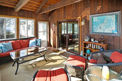 Tiny photo for 3881 Bordeaux Drive, Hoffman Estates, IL 60192 (MLS # 12567320)