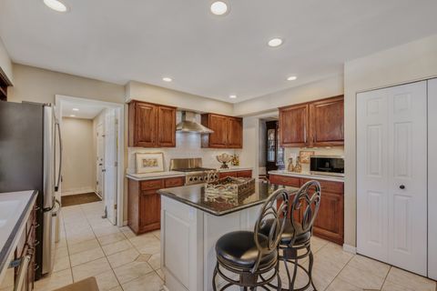 Tiny photo for 3881 Bordeaux Drive, Hoffman Estates, IL 60192 (MLS # 12567320)