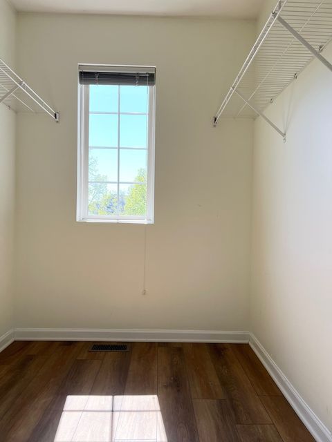 Tiny photo for 601 Blackstone Court, Aurora, IL 60504 (MLS # 12629501)