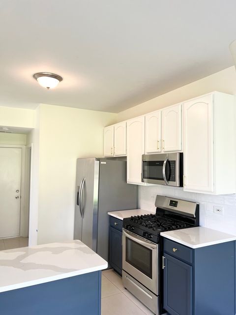 Tiny photo for 601 Blackstone Court, Aurora, IL 60504 (MLS # 12629501)