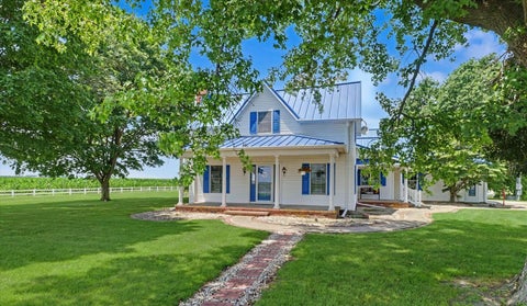 Tiny photo for 530 N County Road 2560 Road, Newman, IL 61942 (MLS # 12695683)