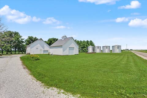 Tiny photo for 530 N County Road 2560 Road, Newman, IL 61942 (MLS # 12695683)