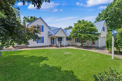 Tiny photo for 530 N County Road 2560 Road, Newman, IL 61942 (MLS # 12695683)