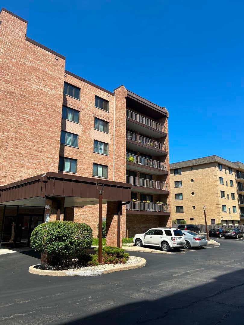 901 Center Street A409