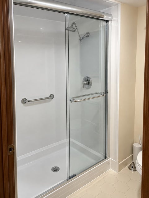 Tiny photo for 901 Center Street #A409, Des Plaines, IL 60016 (MLS # 12723999)