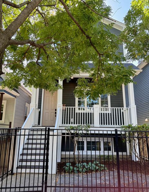 Tiny photo for 2233 W Fletcher Street, Chicago, IL 60618 (MLS # 12492272)