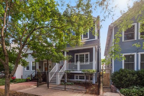 Photo of 2233 W Fletcher Street, Chicago, IL 60618 (MLS # 12492272)