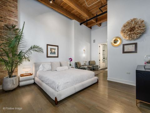 Tiny photo for 676 N Kingsbury Street #104, Chicago, IL 60654 (MLS # 12611895)