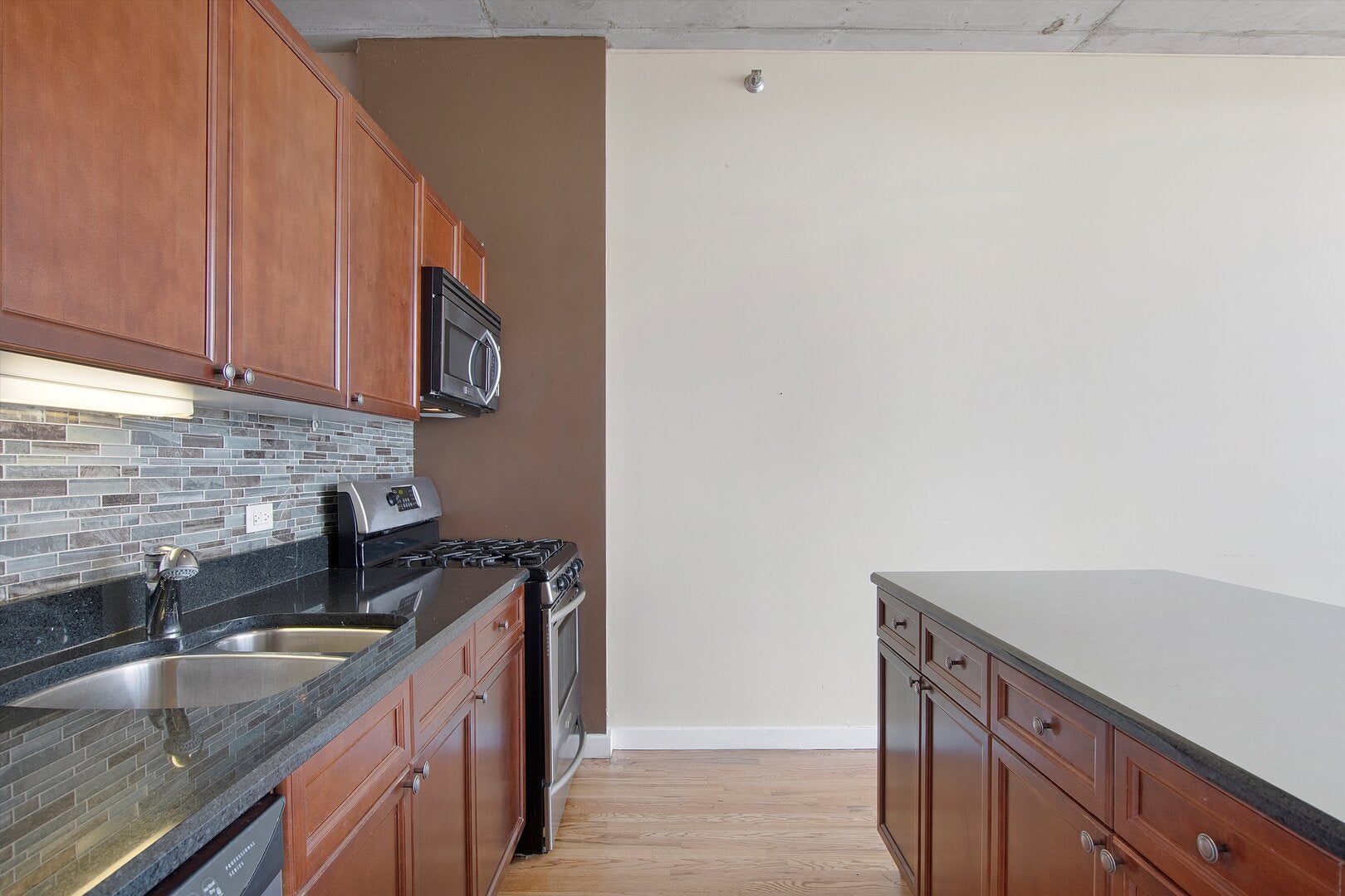 1720 S Michigan Avenue 1812