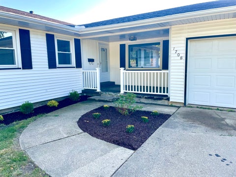 Tiny photo for 1708 Green Street, Peru, IL 61354 (MLS # 12712782)