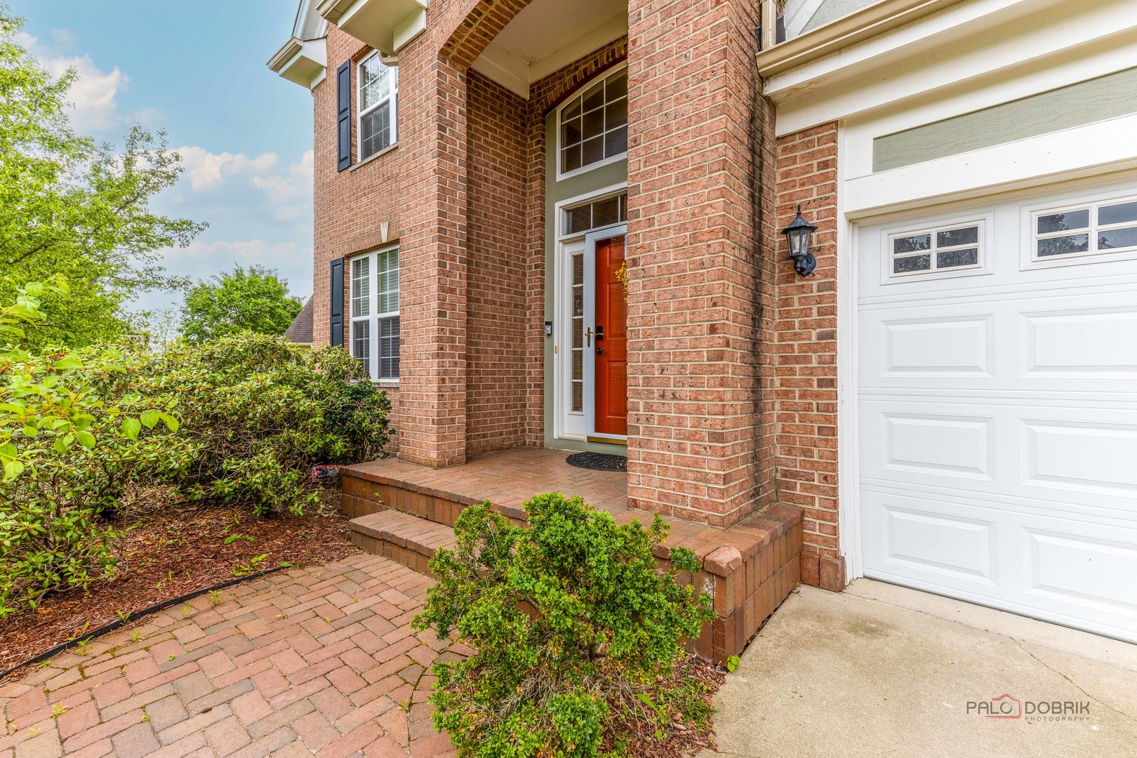 332 colonial Drive