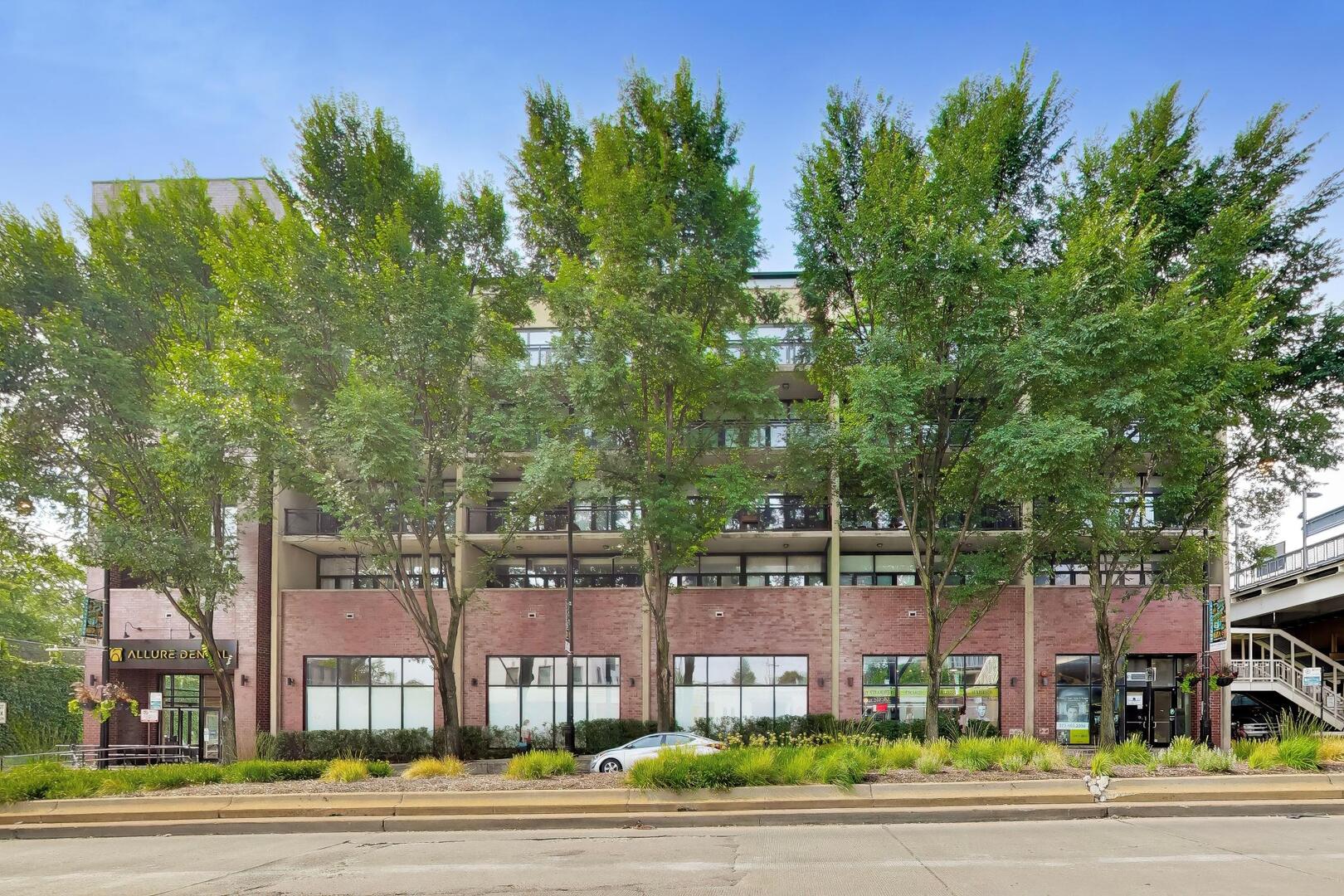 1805 W Irving Park Road