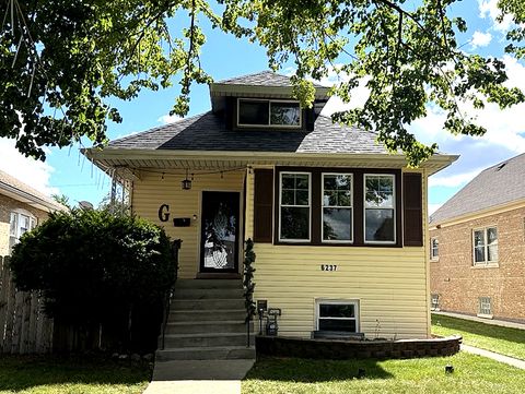 Photo of 6237 W School Street, Chicago, IL 60634 (MLS # 12591496)