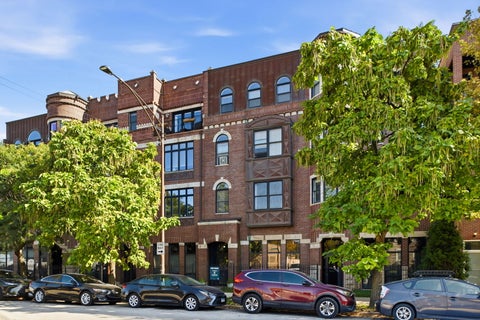 Photo of 523 N Racine Avenue #4, Chicago, IL 60642 (MLS # 12782457)