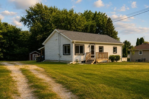 Photo of 42981 N LAKE Avenue, Antioch, IL 60002 (MLS # 12716190)