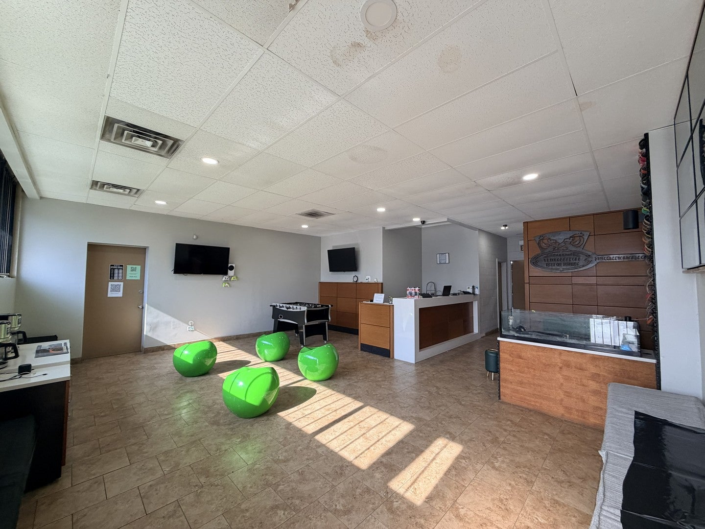 7737 S KEDZIE Avenue 7739