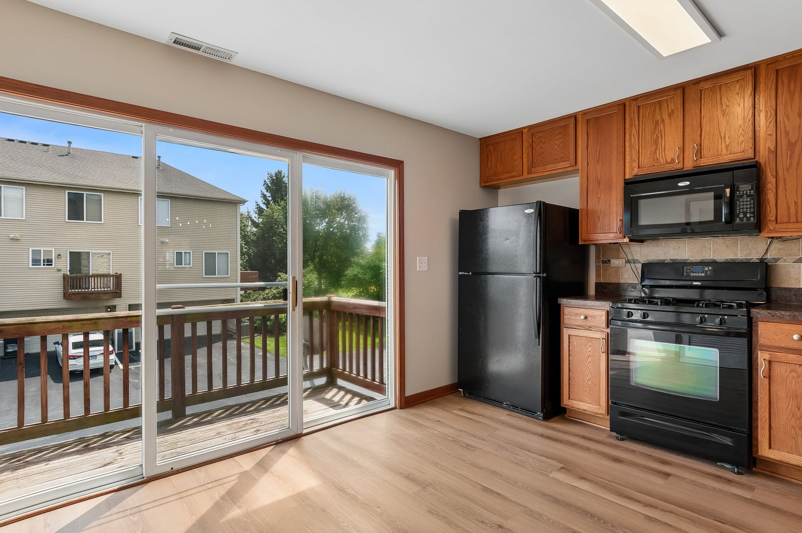 584 LINCOLN STATION Drive