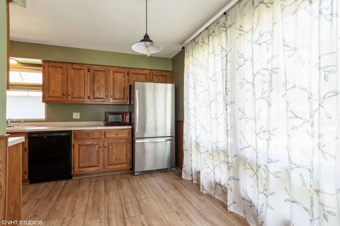 Tiny photo for 1604 Avalon Avenue, Joliet, IL 60435 (MLS # 12427999)