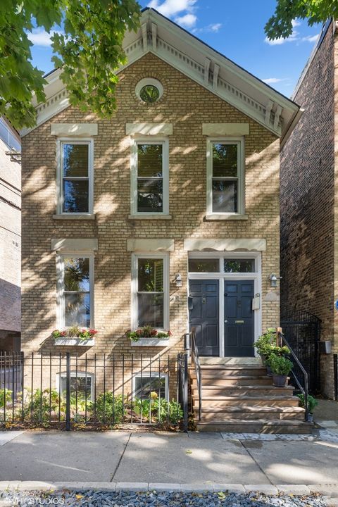 Photo of 2343 N JANSSEN Avenue #1, Chicago, IL 60614 (MLS # 12595860)