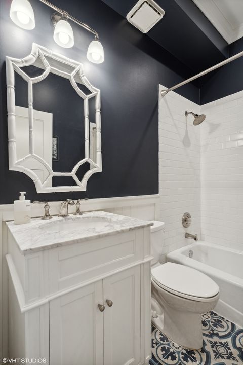 Tiny photo for 2343 N JANSSEN Avenue #1, Chicago, IL 60614 (MLS # 12595860)