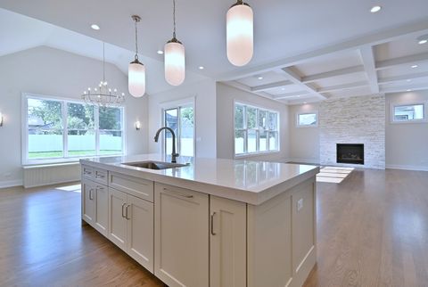 Tiny photo for 456 Elm Street, Elmhurst, IL 60126 (MLS # 12452068)