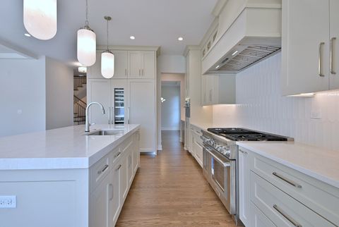 Tiny photo for 456 Elm Street, Elmhurst, IL 60126 (MLS # 12452068)