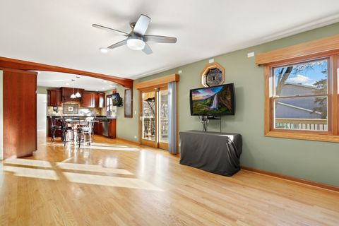 Tiny photo for 17W435 Concord Place, Darien, IL 60561 (MLS # 12565371)